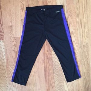 Calvin Klein cropped workout pants